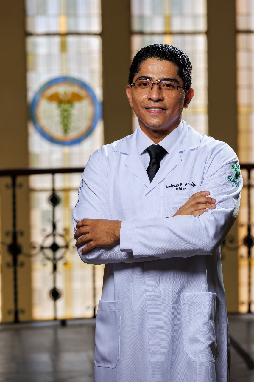 Médico Generalista Dr. Laércio Araújo - Clínica AGNE